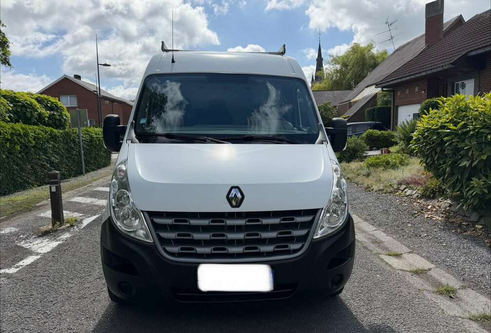 Renault 2.3 dCi 33 L2H2 Confort (E4) aménagement professionnel complet