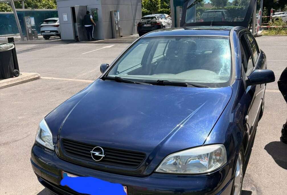 Opel 1.6i 16v