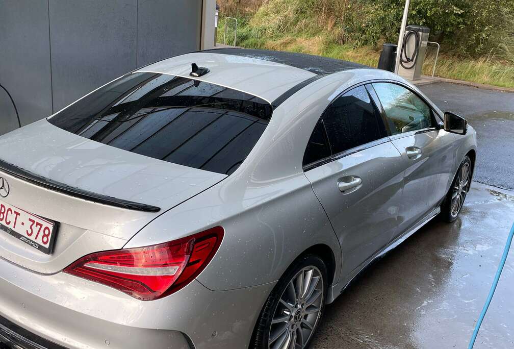 Mercedes-Benz CLA 180 7G-DCT AMG Line