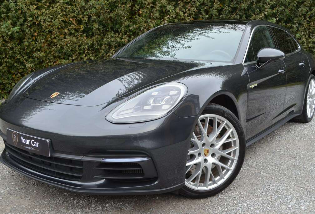 Porsche 4 E-Hybrid Sport Turismo * PANO * SPORT EXHAUST