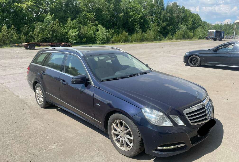 Mercedes-Benz E 220 CDI Avantgarde (212K)