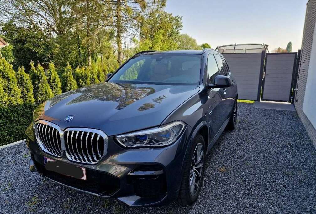 BMW X5 xDrive45e