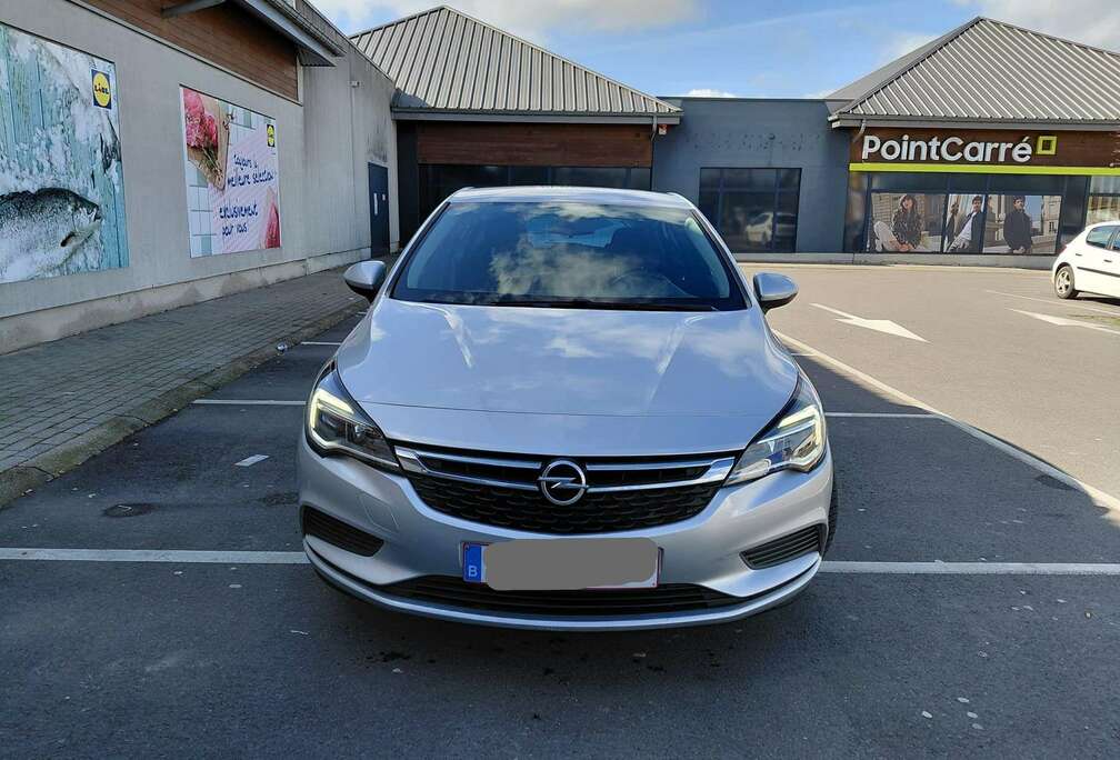 Opel Astra 1.6 CDTi Edition
