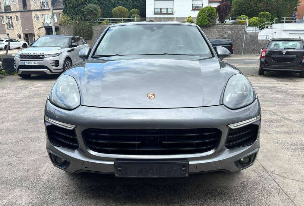 Porsche Cayenne 3.0i V6 PHEV S Tiptronic S (306 kW)