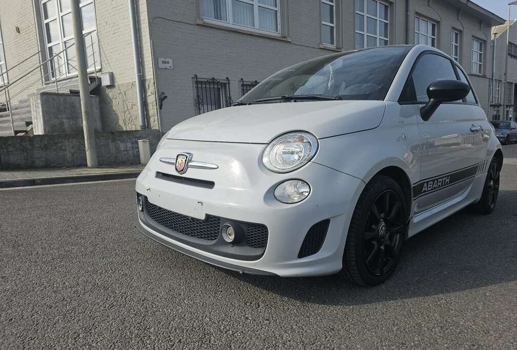 Abarth 1.4 Turbo 16V T-Jet 140 ch A