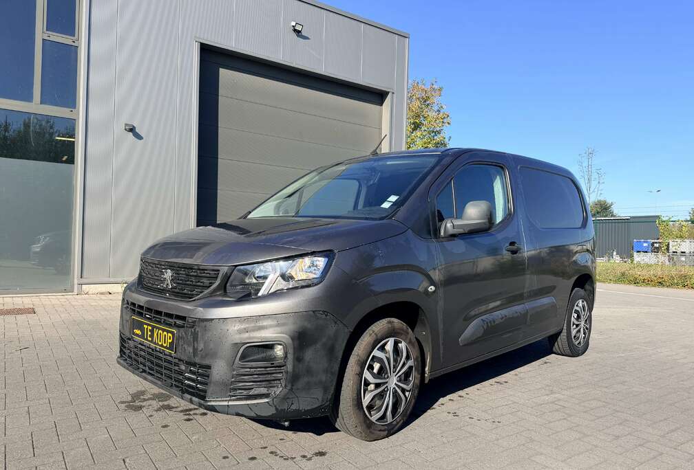 Peugeot 73KW 100PK camera Navi 6-vitesse
