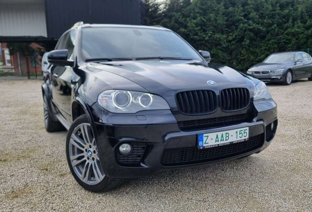 BMW 3.0 dA xDrive30 / EURO 5 / M pack / Pano / Comfort