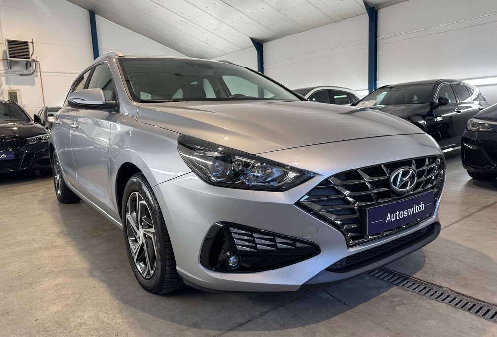 Hyundai Wagon 1.0 T-GDi DCT Automaat/CarPlay/Keyless/Camera/VerwZetels+stuur/DAB+/...