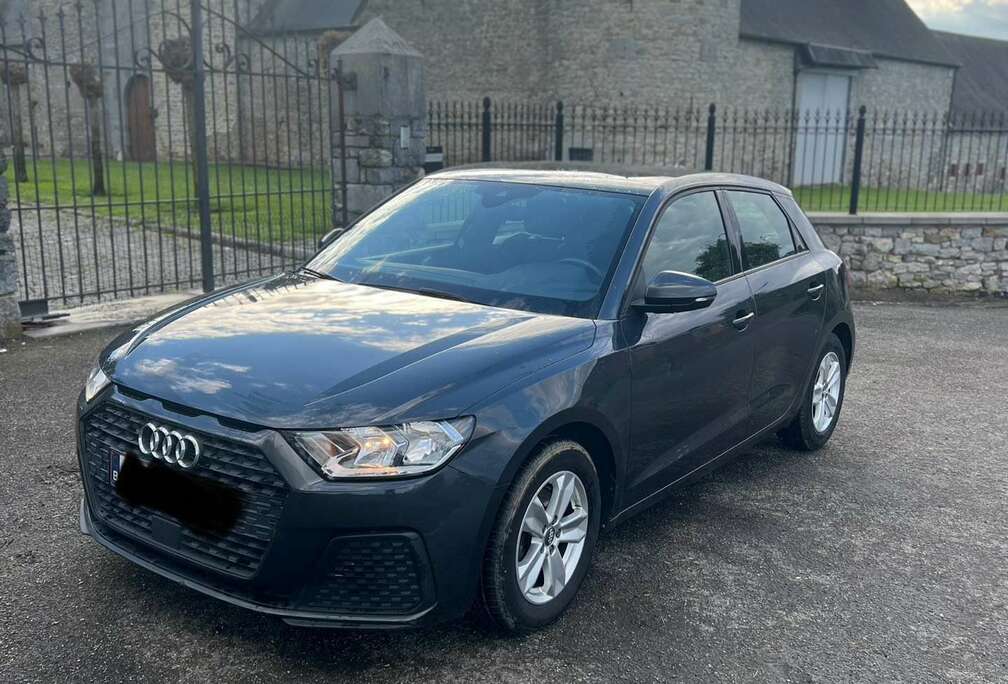 Audi 30 TFSI S line tronic