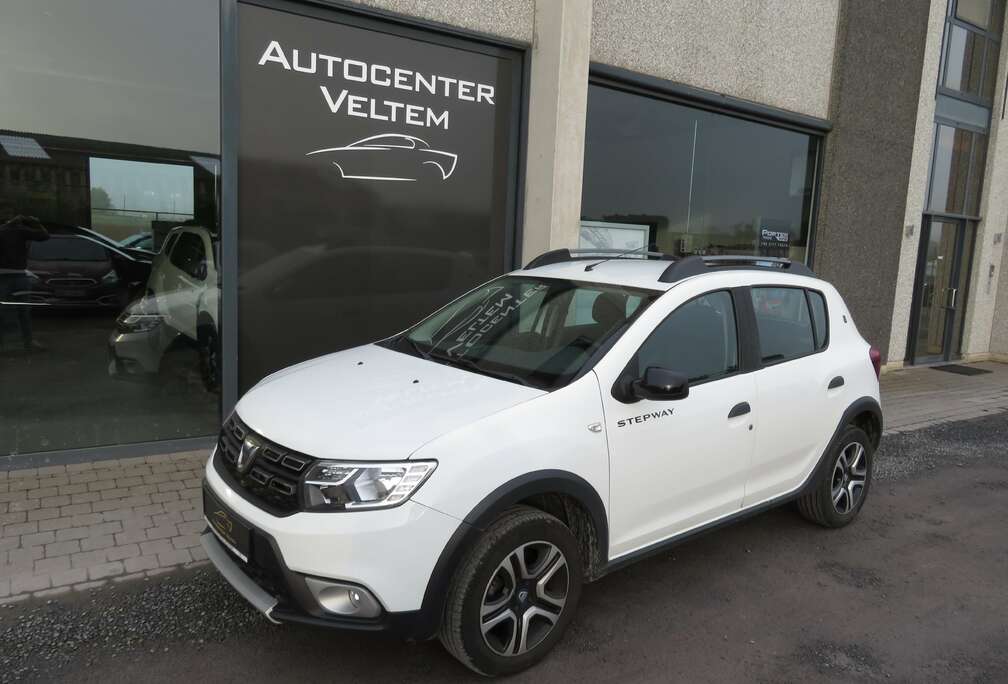 Dacia Sandero Stepway TCe 90 15 ANNIVERSARY