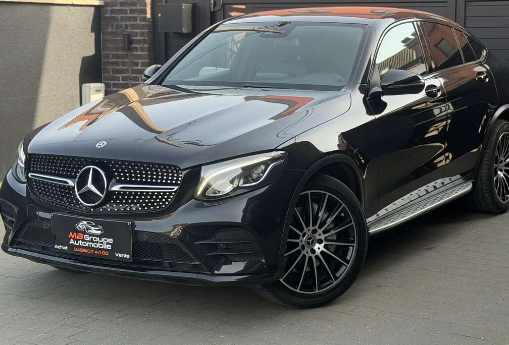 Mercedes-Benz  RÉSERVÉ