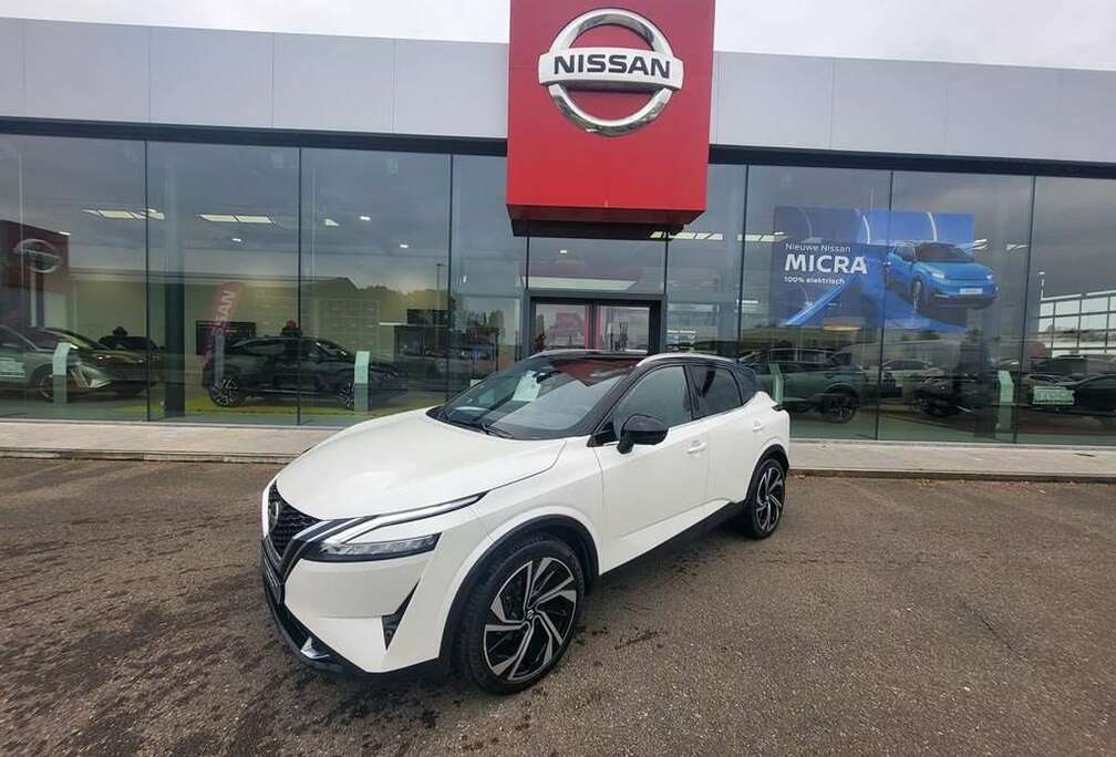 Nissan DIG-T Tekna DCT