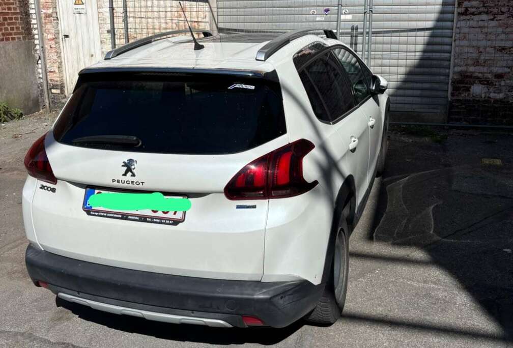 Peugeot 1.2 PureTech 110ch S&S BVM5 Allure