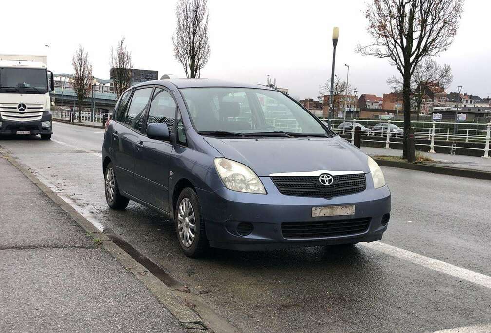 Toyota 1.6i VVT-i 16v Linea Luna