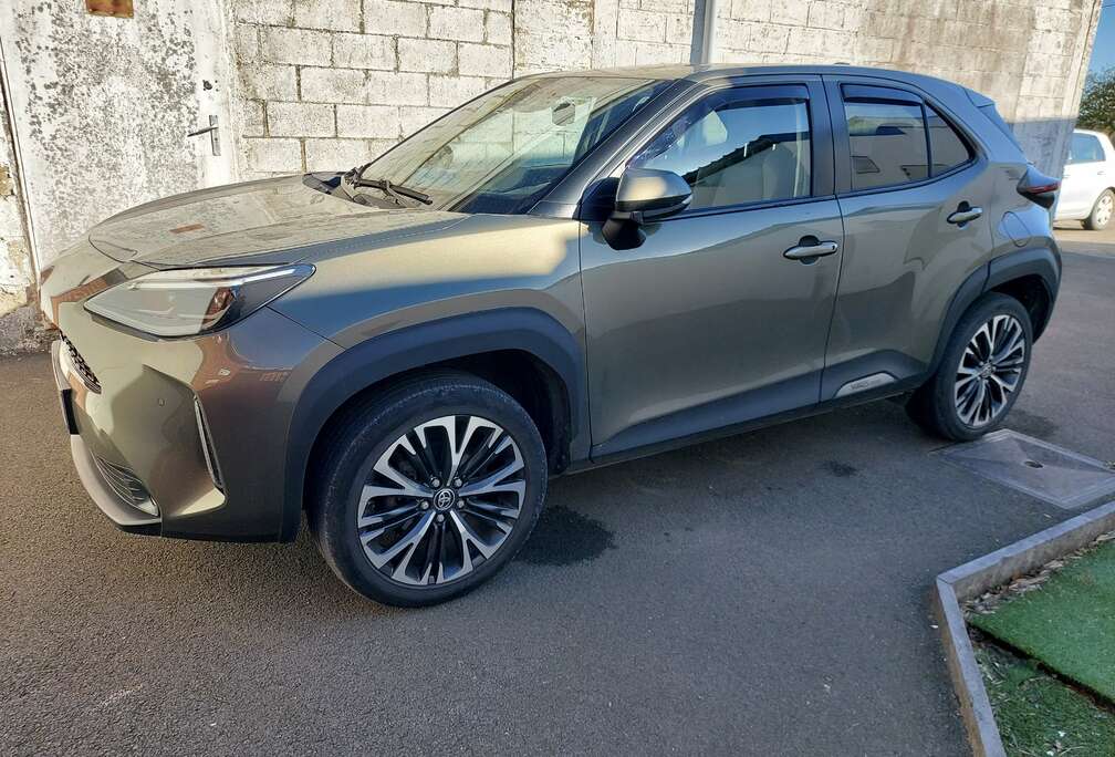 Toyota Yaris Hybrid 1.5i VVT-i E-CVT Elegant