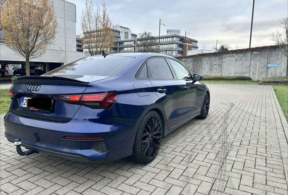 Audi 30 TDi Business Edition S line tronic