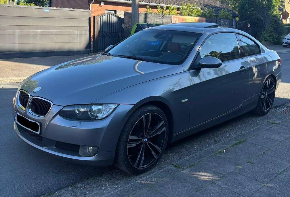 BMW Coupé 320iA