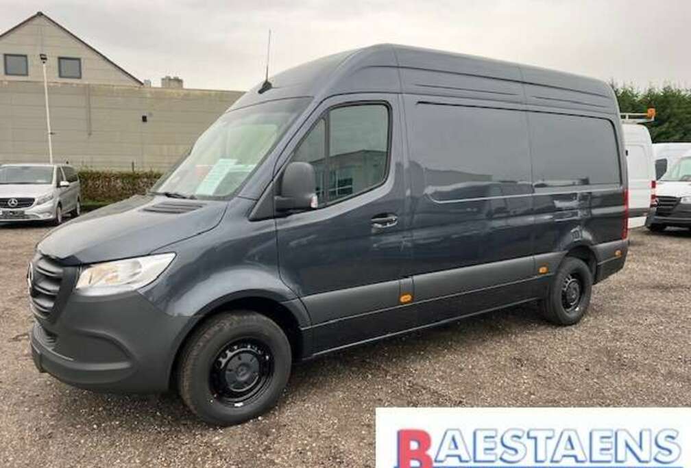 Mercedes-Benz 317 L2H2 AUTOMAAT TREKH 3500 KG € 46000 EX BTW