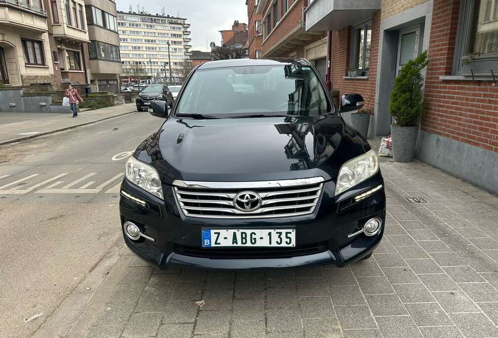 Toyota RAV4 2.2 D-4D D-CAT 4x4 VXE GPS DPF