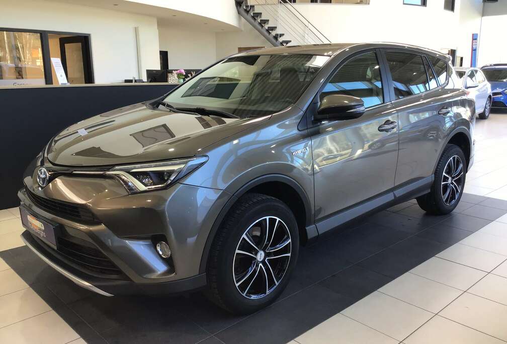 Toyota Hybrid 2.5i AUTOMAAT BJ08/2016 81070KM CAMERA