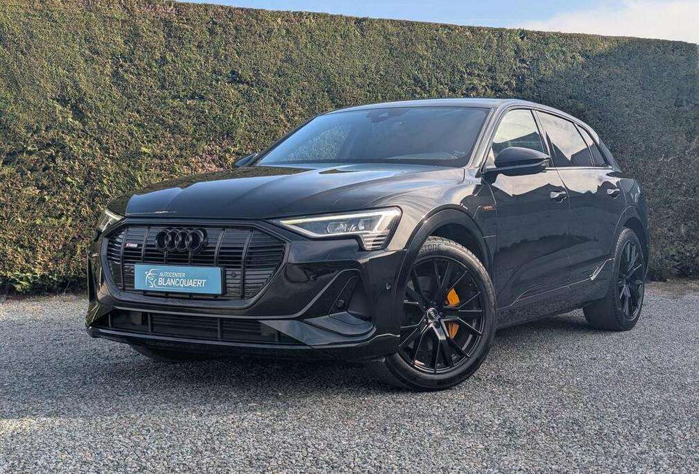 Audi (Q8) e-tron black edition - 2x s-line - trekhaak