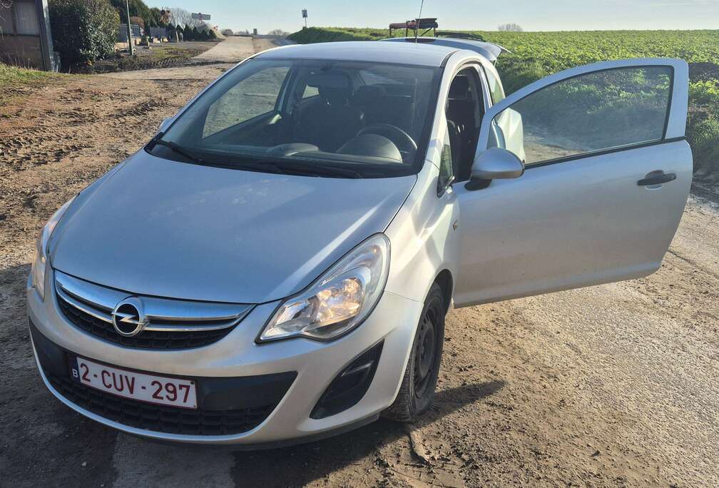 Opel Corsa+1.0i+Essentia