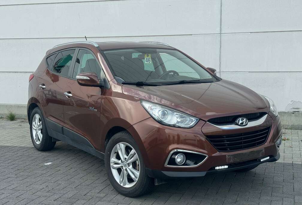 Hyundai 1.6i 2WD Limited Edition 2