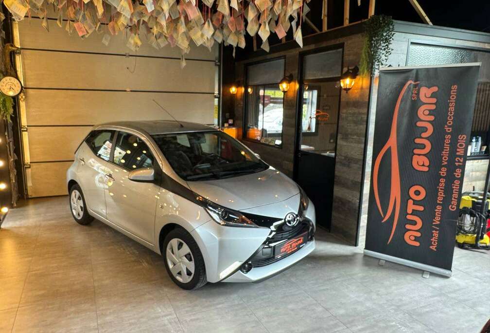 Toyota Aygo 1.0i VVT-i **CAMERA + CARNET COMPLET TOYOTA**