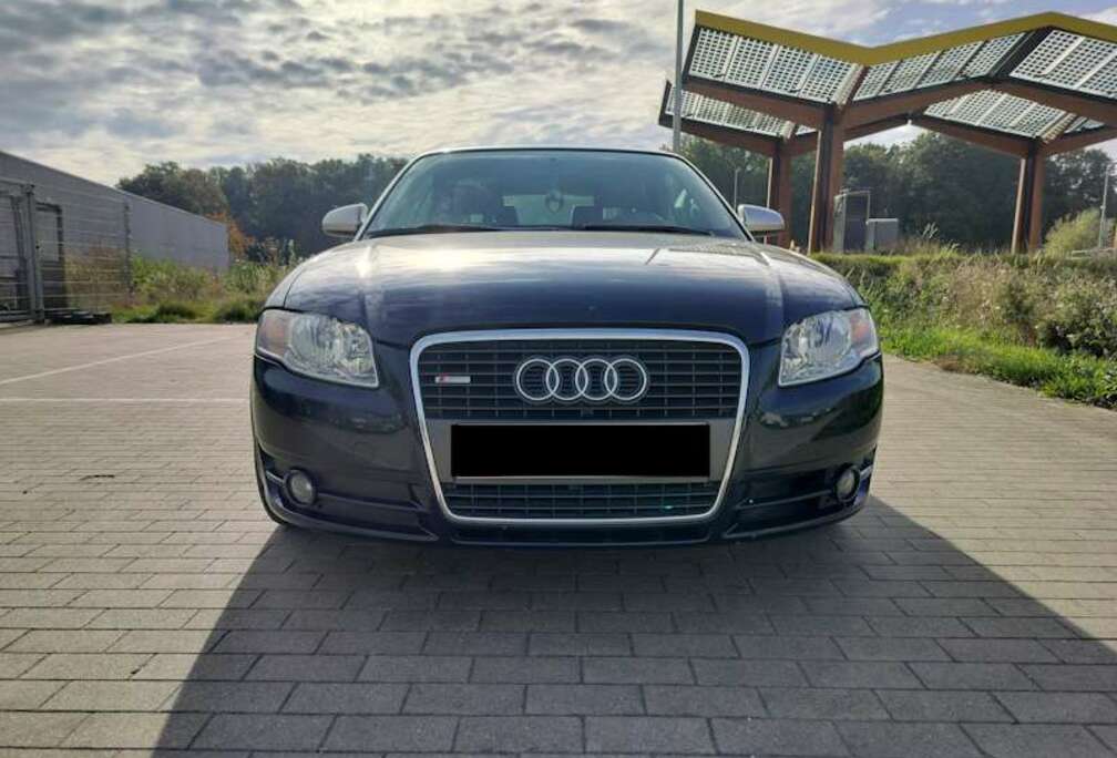 Audi A4 Cabriolet 2.0 TDI  S-Line