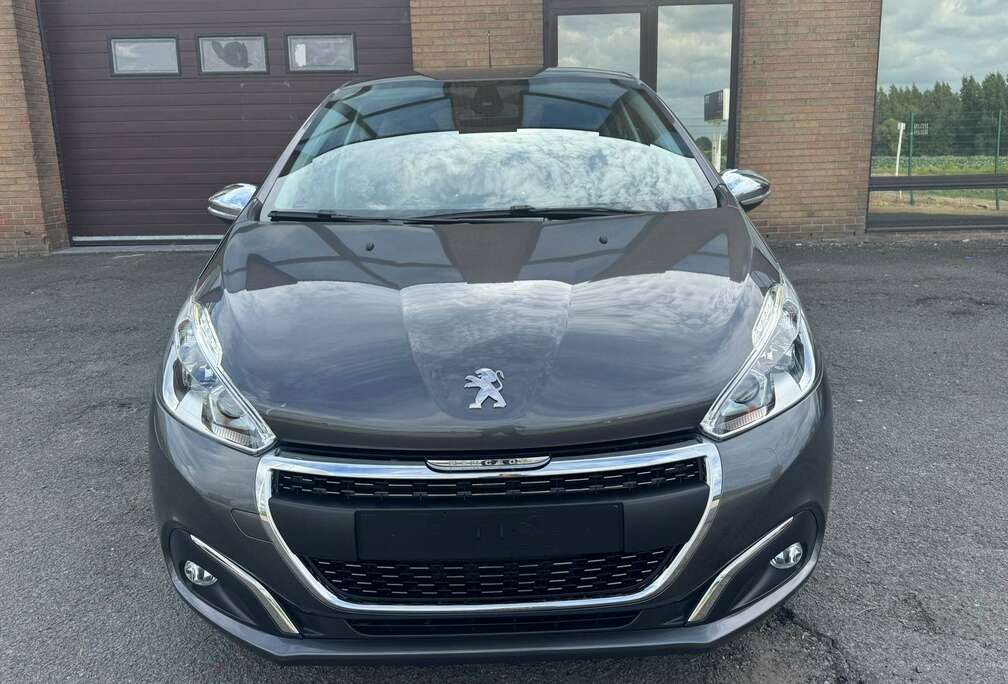 Peugeot Peugeot 208 1.2 Essence Airco