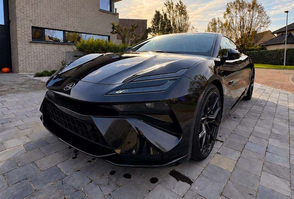 Lotus Emeya 102 kWh 4WD S S