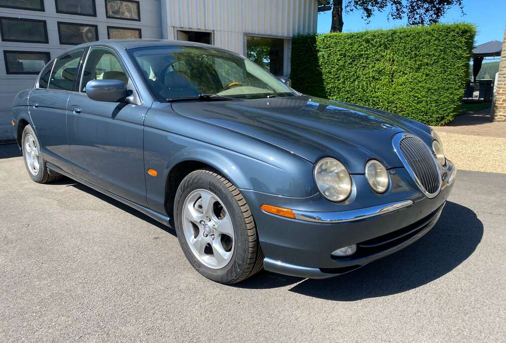 Jaguar 3.0i V6 24v Executive