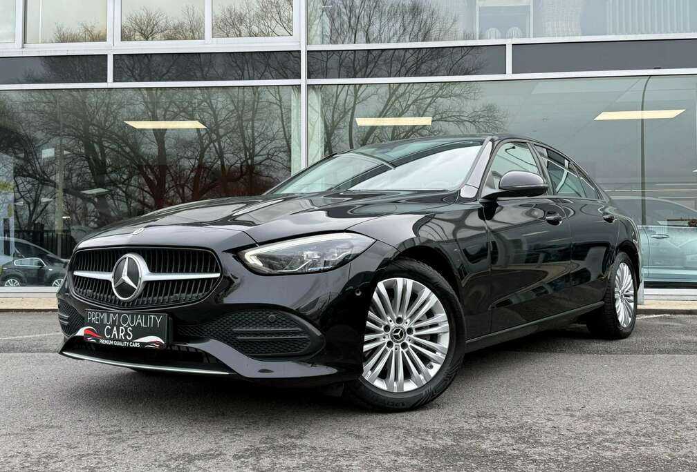 Mercedes-Benz ZETELVERWARMING / CARPLAY / CAMERA / NAVIGATIE /