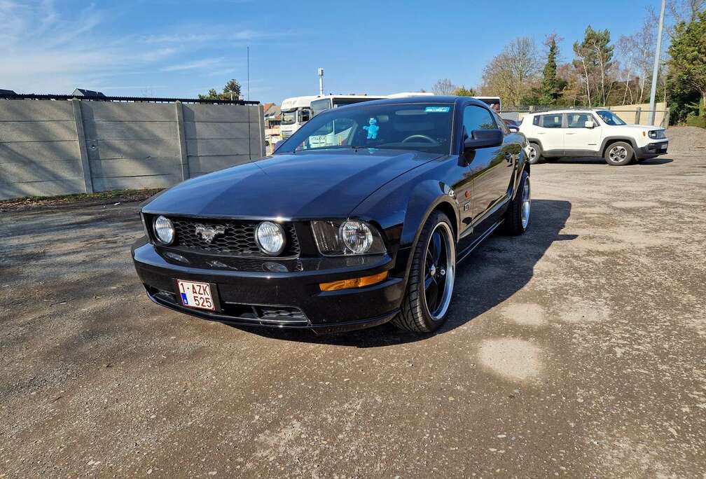Ford Ford Mustang GT