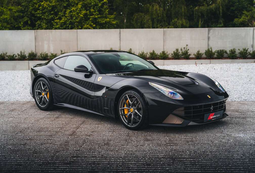 Ferrari Berlinetta / Carbon / Lift /