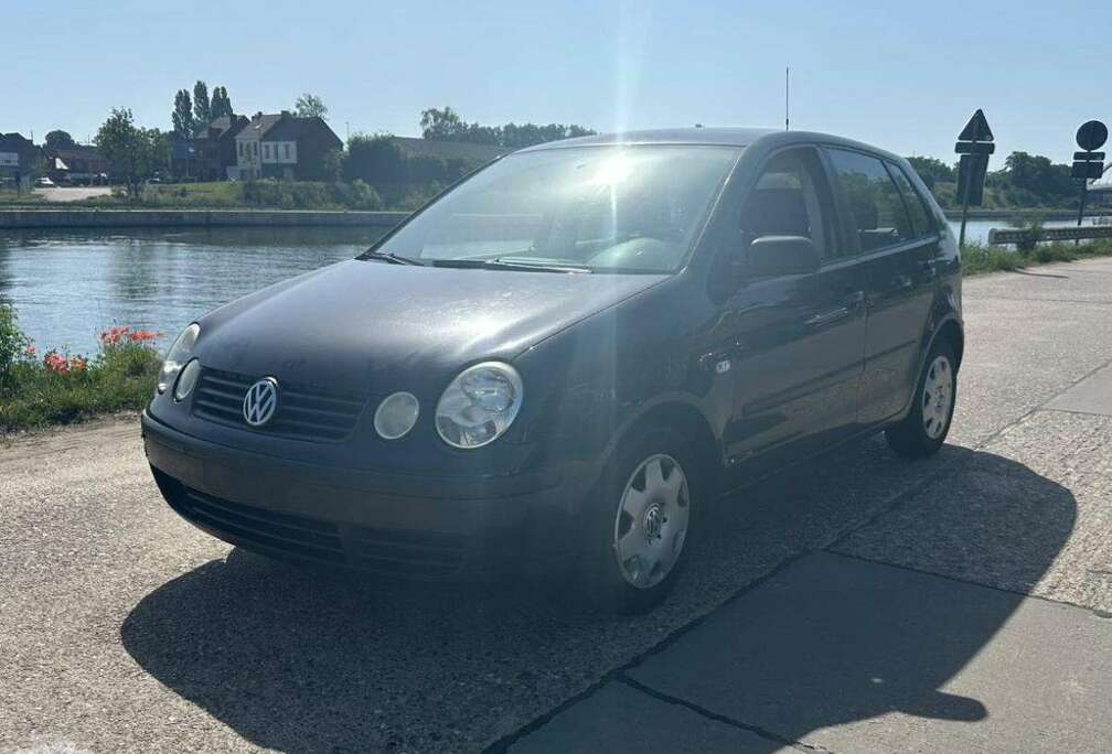 Volkswagen Polo Fun 1.2i Eerste Eigenaar - Blanco gekeurd voor verkoop.