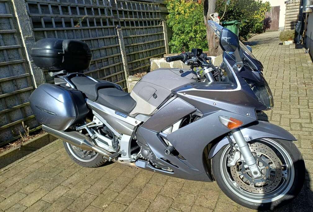 FJR1300A