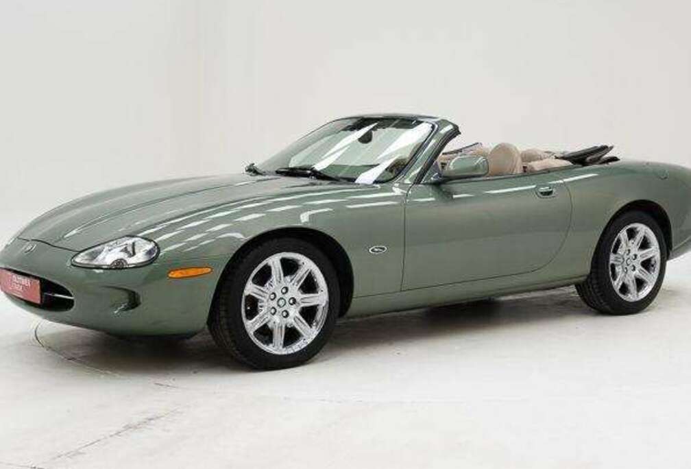 Jaguar 4.0 \'2000 CH00038