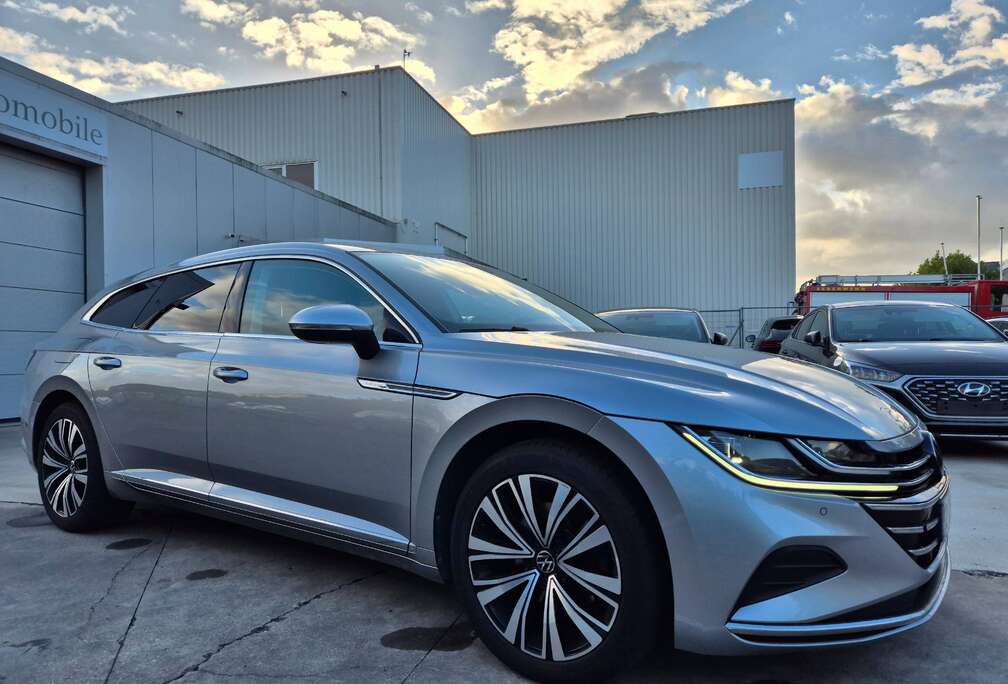 Volkswagen 1.4 // Shooting Brake // PHEV eHYBRID // 2023 !!