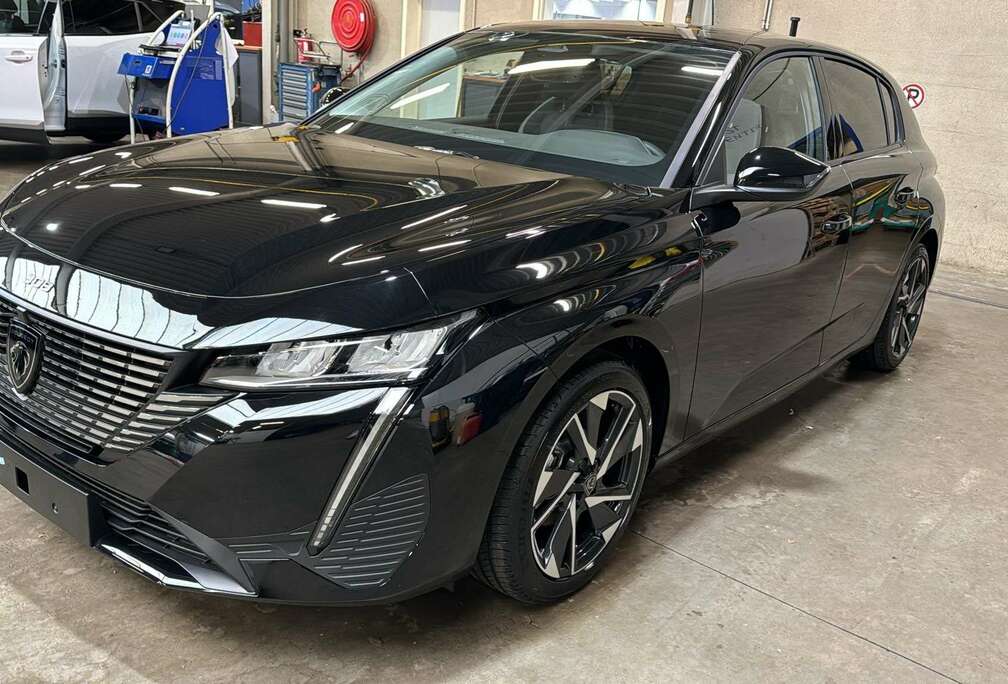 Peugeot 308 PureTech 130 EAT8Allure Pack