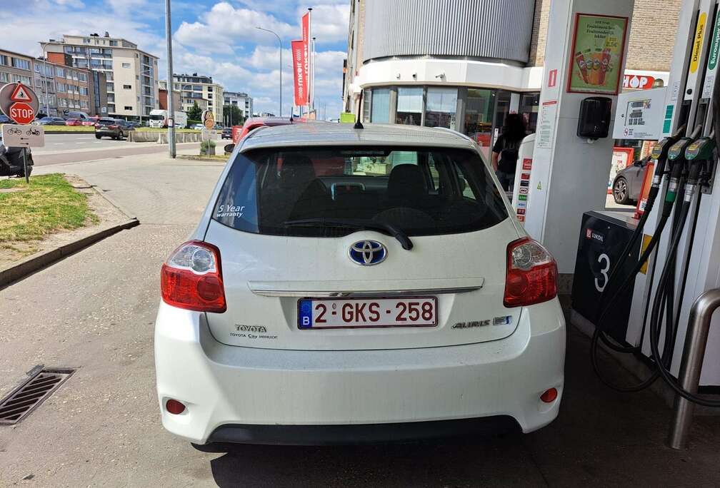 Toyota 1.8 Hybrid Executive