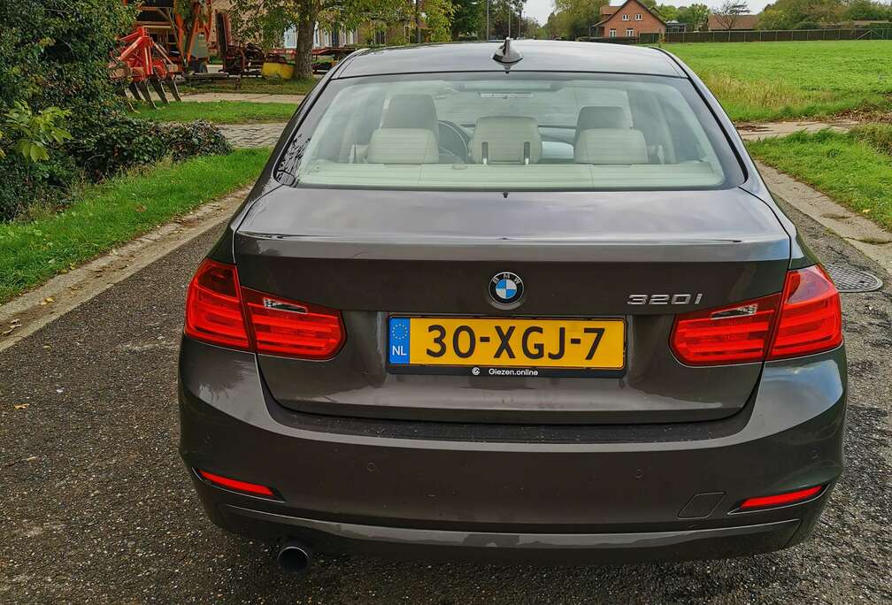BMW 320i xDrive Aut.
