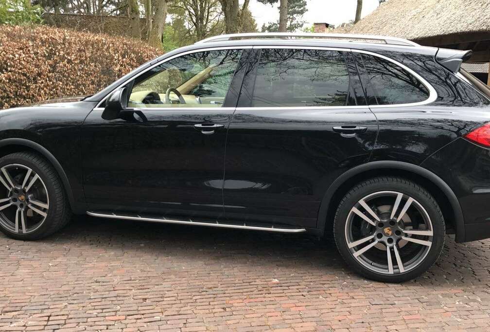 Porsche Cayenne 3.0 D V6 Tiptronic S -307 PK