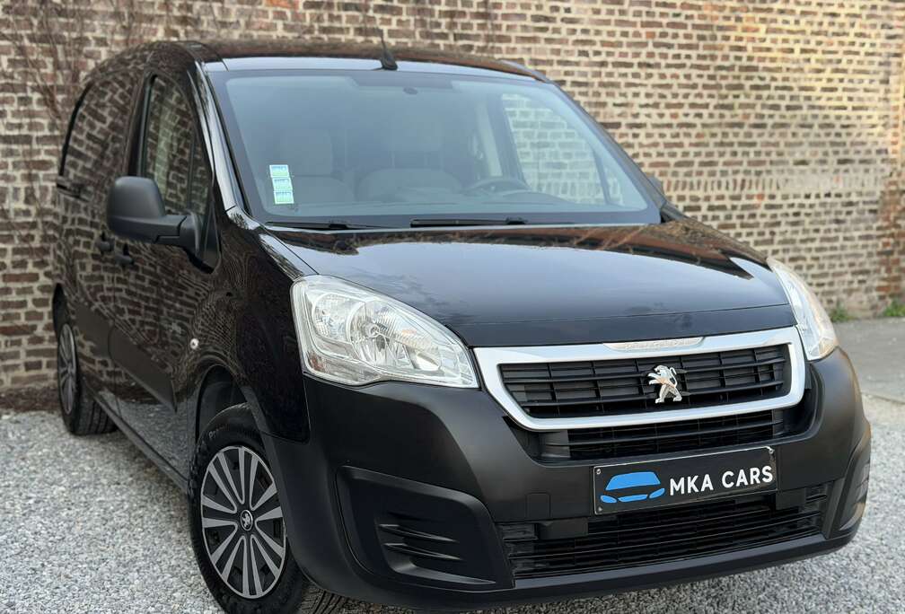 Peugeot 1.6 BlueHDi Faible Km Navi Att. Remorque Garantie