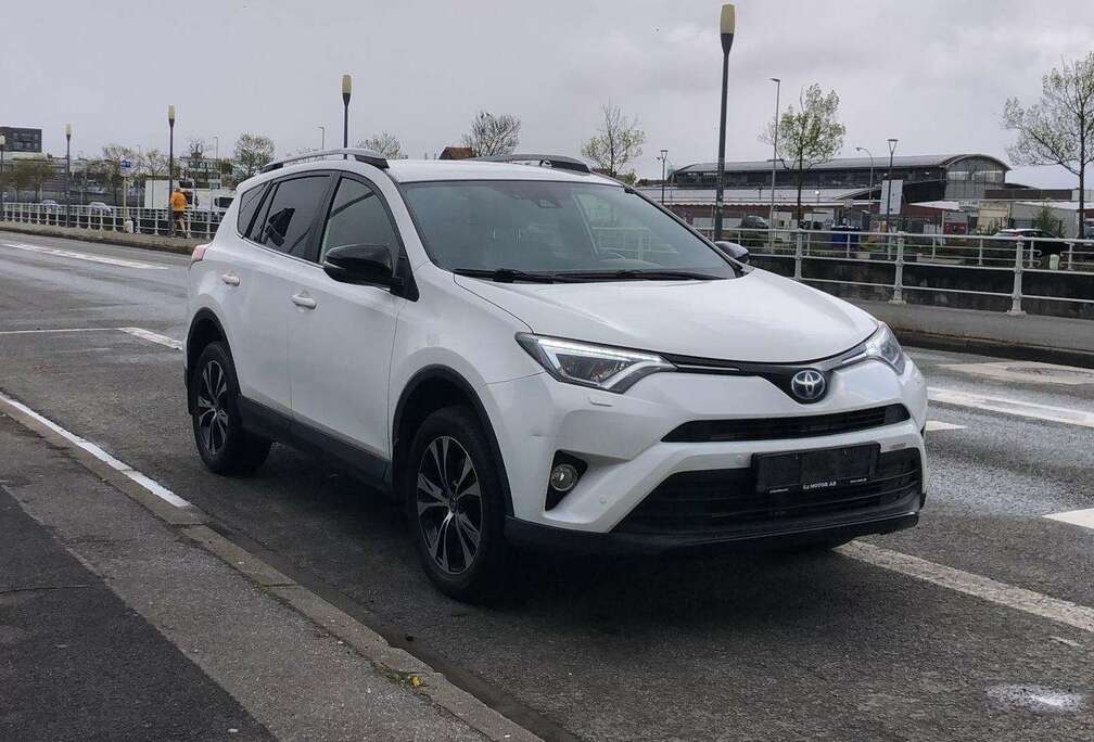 Toyota RAV4 Hybrid 2.5i 2WD C. Full Option