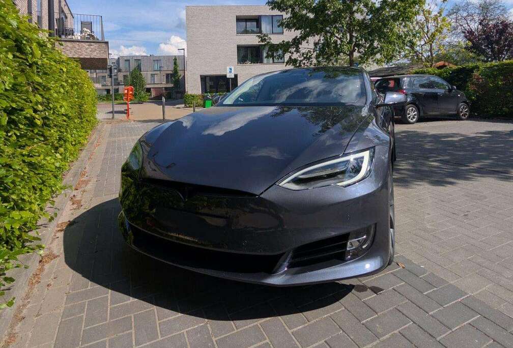 Tesla Model S 100 kWh Dual Motor