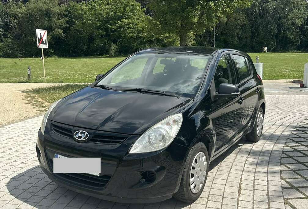 Hyundai 1.2i Lounge MY2011