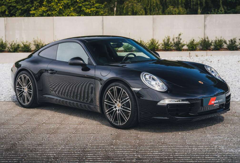 Porsche Carrera 2 /  Black Edition / 18-Way Seats/ Belgian