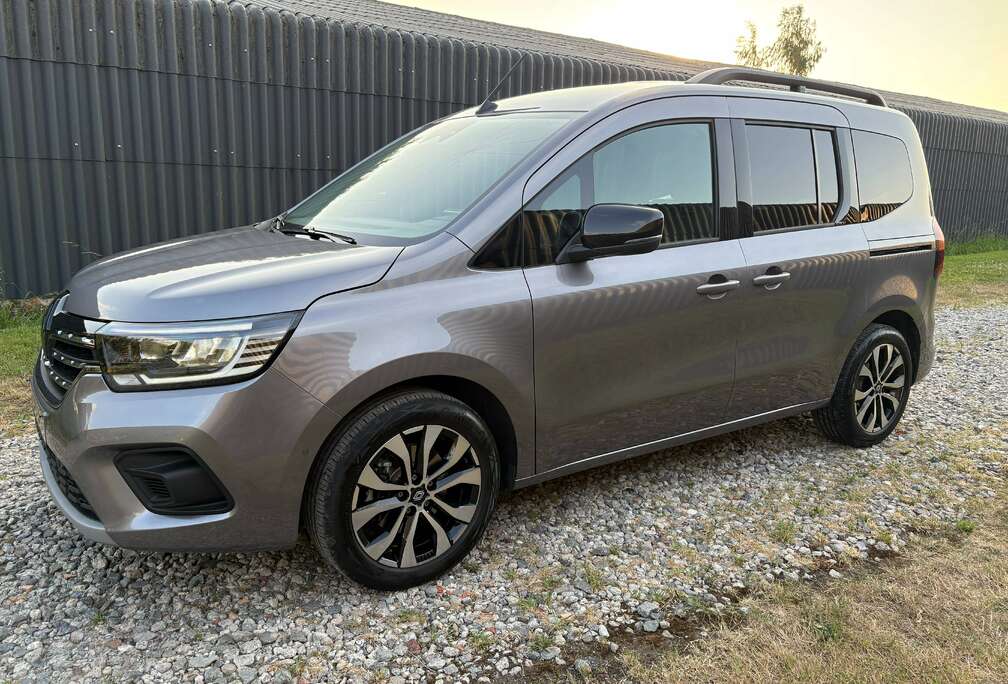 Renault 1.5 DCI*TECHNO*CLIM AUTO*ATT.REMORQUE*BOITE AUTO*GPS+CAMERA*GARANTIE USINE