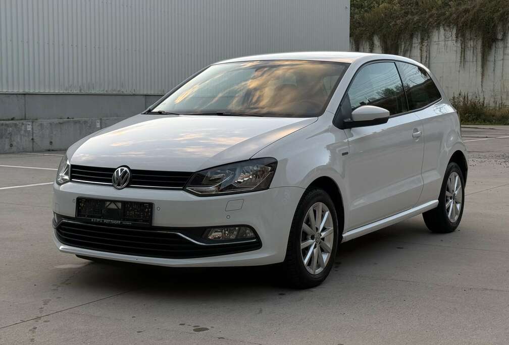 Volkswagen 1.0 Lounge Edition • 1ste Eigenaar • Garantie!
